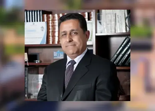 بعد 4 سنوات على تعيينه .. حصاد يعفي مدير الأحياء الجامعية