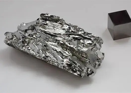 العلماء الروس يطورون صيغا فائقة المتانة من الفولاذ والتيتانيوم