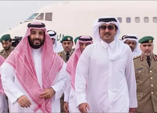أزمة الخليج .. اتصال هاتفي يجمع أمير قطر بولي العهد السعودي