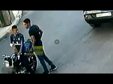 بالفيديو..سرقة هوليوودية لهاتف سيدة من سيارتها بمدينة فاس