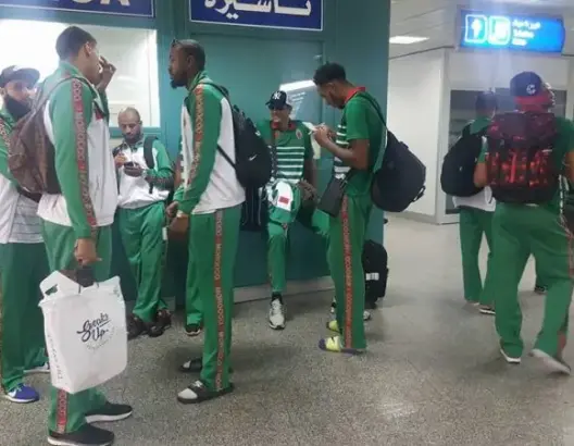 بالصور .. منتخب السلة يحط الرحال بتونس لمواجهة الفراعنة