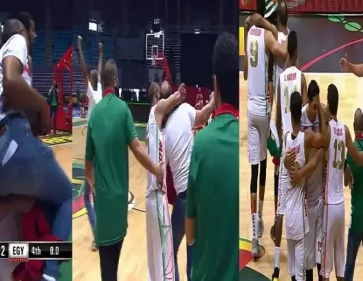 شاهد لحظة فوز المنتخب الوطني على نظيره المصري وفرحة اللاعبين بالتأهل لنصف النهائي