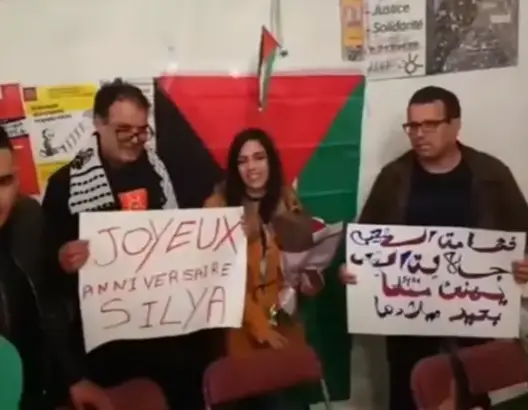 شاهد كيف تم استقبال الناشطة الريفية “سيليا” بعد وصولها لباريس (فيديو)