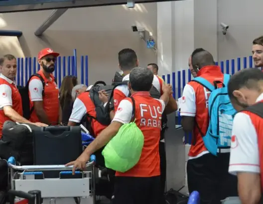 الفتح يحط الرحال بتونس ويستعد لمواجهة الصفاقس