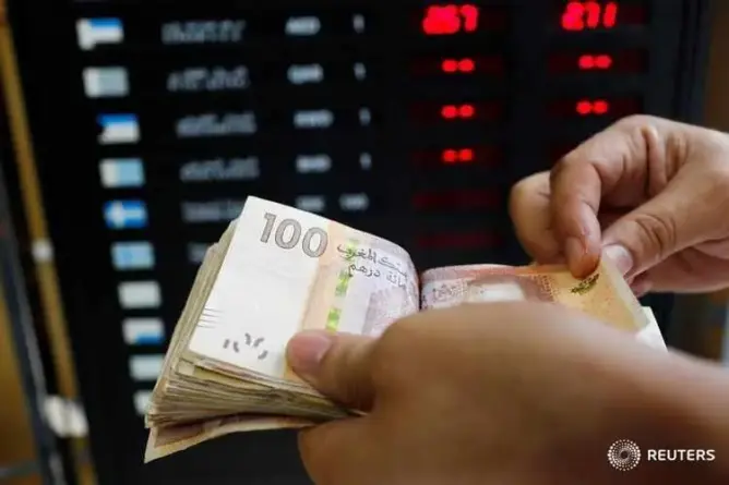 الدرهم يرتفع بـ0,30% مقابل الدولار وينخفض بـ0,22% أمام الأورو