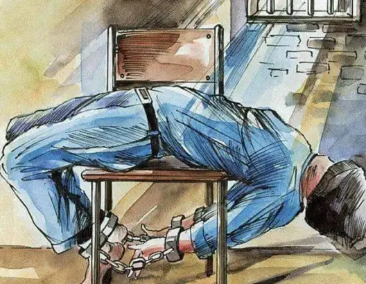 “مطاردة الأشباح”.. معاناة الأسرى الفلسطينيين بسجون الاحتلال