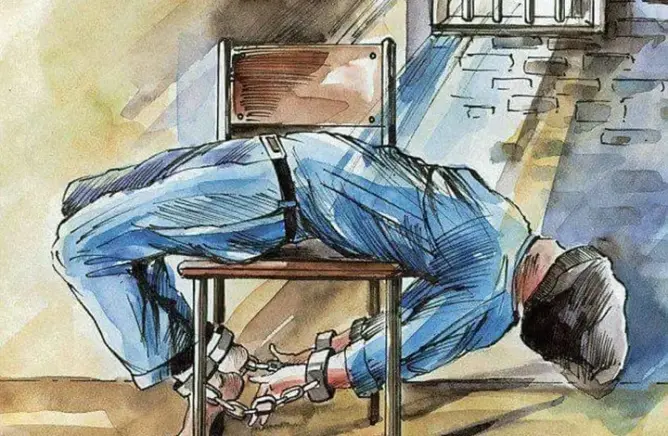 “مطاردة الأشباح”.. معاناة الأسرى الفلسطينيين بسجون الاحتلال