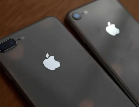 هذه التطبيقات على هاتفك تسرقك دون علمك.. احذفها فورا