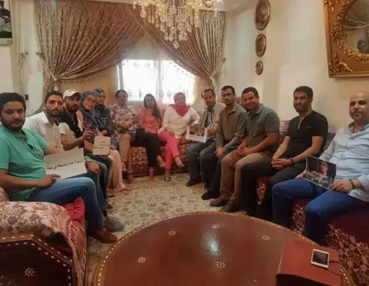 زوجة المهدوي: أبناؤه يعانون بسبب حبسه.. وتضامن زملاءه أبكاه
