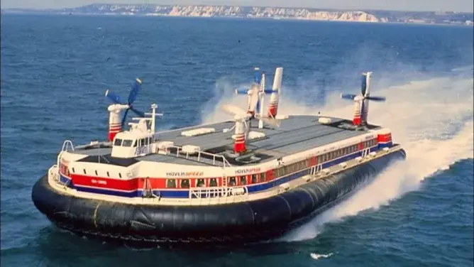 شاهد ماذا حدث للحوامة العملاقة “اس ار ان SR-N4” كونكورد البحار