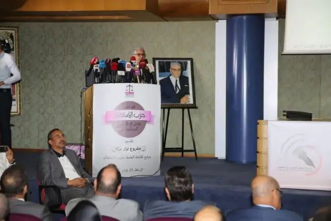 بركة يحكم سيطرته على الإعلام الاستقلالي ويستميل عبدالواحد الفاسي