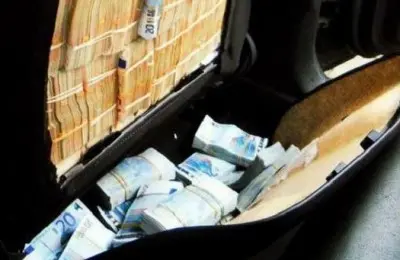 حجز مبالغ مالية مهمة غير مصرح بها في عدة عمليات بمعبر باب سبتة