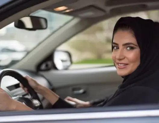 السعودية تتوعد الساخرين على قرارها بالسماح للمرأة بالقيادة بالسجن