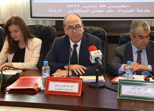بنشماش يرصد خمس تحديات تواجه الديموقراطية المغربية
