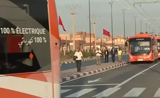 الحافلات الكهربائية شرعت في تقديم خدماتها بمراكش