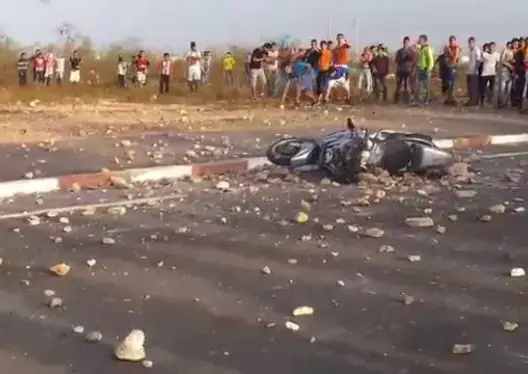 عاجل: أنباء عن اعتقال جماهير ودادية بالجزائر… ساعات قبل انطلاق المباراة (فيديو)