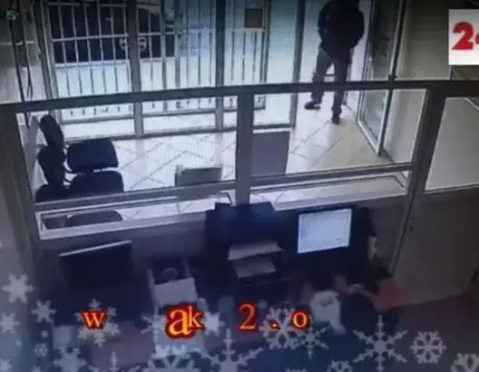 ملثم يقتحم وكالة تحويل أموال بأكادير ويسرق 3 ملايين ويعتدي على موظفة