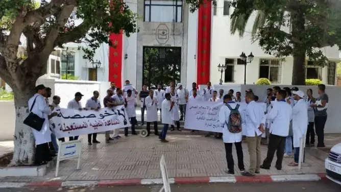 تقنيو الإسعاف والنقل الصحي يحتجون ضد الوردي لهذه الأسباب