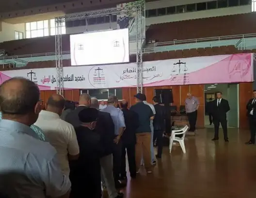 أزيد من 1200 استقلالي يبدؤون عملية التصويت لاختيار أمين عام جديد (صور)