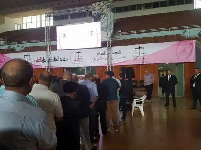 أزيد من 1200 استقلالي يبدؤون عملية التصويت لاختيار أمين عام جديد (صور)