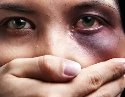 الخلفي: غير مقبول أن يظل قانون العنف ضد النساء دون مصادقة لـ16 شهرا