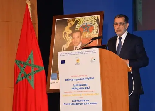 العثماني: نسبة الأمية انخفضت بـ %10 واستمرارها يعيق نمو الاقتصاد