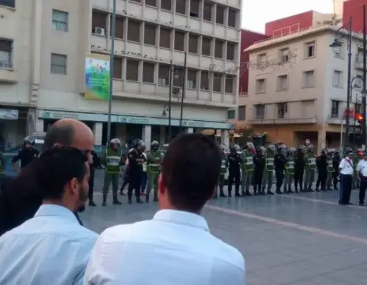 الأمن “يعنف” وقفة لمتضامنين مع معتقلي حراك الريف بوجدة