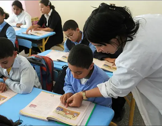 تهافت دعوى التدريس بالعامية