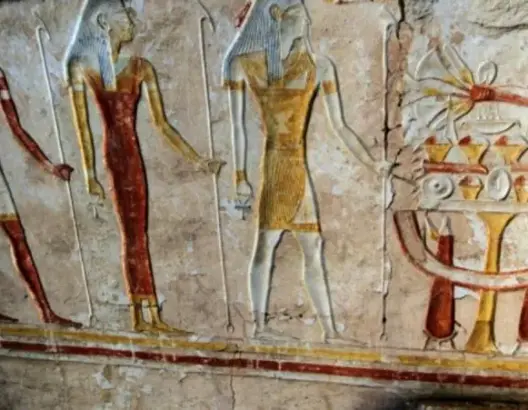 مصر.. اكتشاف “رأس ملكية” عمرها 4 آلاف عام