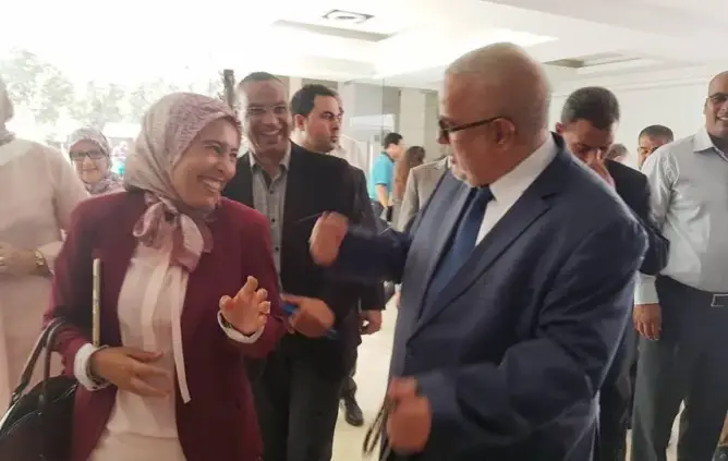 بنكيران لماء العينين: نزع الحجاب شَأنك وليس شرطا للانخراط في الحزب