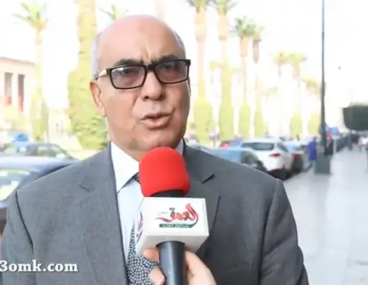 اللبار يعلق على إعفاء الملك لأربعة وزراء في حكومة العثماني (فيديو)