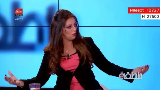 أمل صقر تفجرها ممثل مغربي مشهور قال ليا: “إلى مشيتي معايا، غدا توقعي الكونطرا