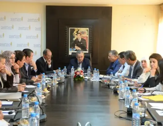 السنبلة يثمن التقريع الملكي ويتشبث بالاستمرار في حكومة العثماني