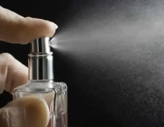 عطر يقتل بصمت خلال 3 أيام يدخل بلدا عربي