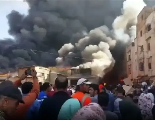 حريق مهول يأتي على عدد من المحلات التجارية بسوق المسيرة بالبيضاء (فيديو)