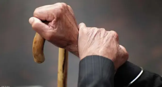 سماعات للكشف عن علامات الخرف المبكرة