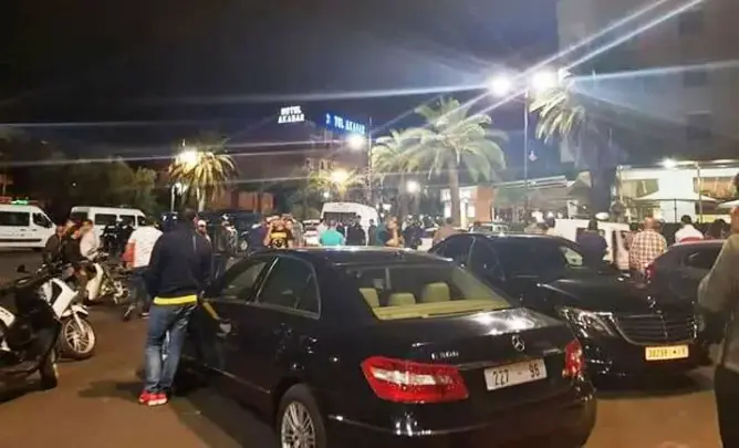مسؤولون عسكريون وأمنيون كبار يحلون بمكان إطلاق النار بمراكش
