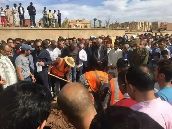 في جنازة مهيبة.. جثمان قتيل مراكش يوارى الثرى بحضور عبد النباوي (صور)