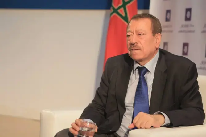 إلى السيد عبد الباري عطوان: لن تقوم للأنظمة العسكرية قائمة من دون ديمقراطية