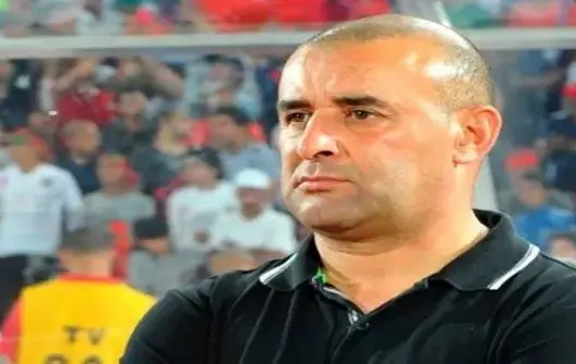 بعد فؤاد الصحابي .. “الماط” ينفصل عن مدربه الجزائري بنشيخة
