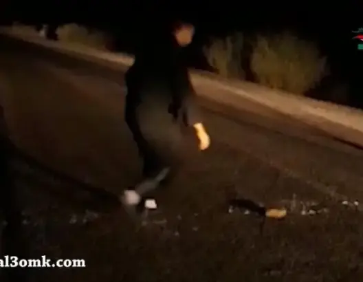 عصابة تهدد حياة المارة في الطريق الوطنية بإقليم خنيفرة (فيديو)