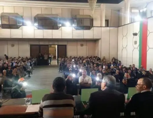 مهنيو سيارات الأجرة بالقنيطرة يسطرون برنامجهم الاحتجاجي