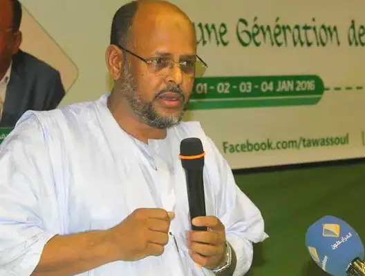 الموريتاني ولد منصور: إنهم يحاولون إغراق تونس في فوضى العنف والانقلابات