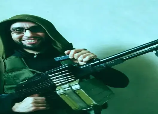بعد انضمامه لـ”داعش”.. أنباء عن مصرع أستاذ الفلسفة في عملية بسوريا