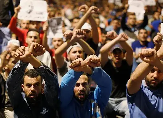 رابطة حقوقية تدعو لتنقية الأجواء والإفراج عن المعتقلين السياسيين