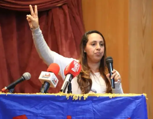 زوجة المهدوي: حميد وجهت له تهم خرافية .. ويحاسبونه على مواقفه