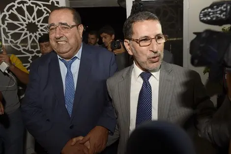 بعد افتتاحية الاتحاد الاشتراكي.. نشطاء يطالبون البيجيدي والحركة بالرد