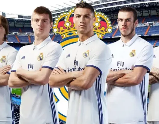 تزامنا مع “رأس السنة”.. نجوم ريال مدريد يتجولون بمراكش (صور)