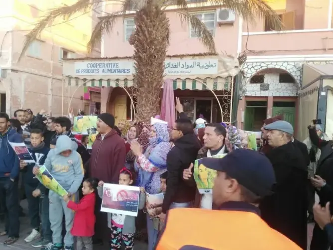 رفع عقوبة آخر معتقلي “انتفاضة العطش” يخرج العشرات بزاكورة للاحتجاج (صور)