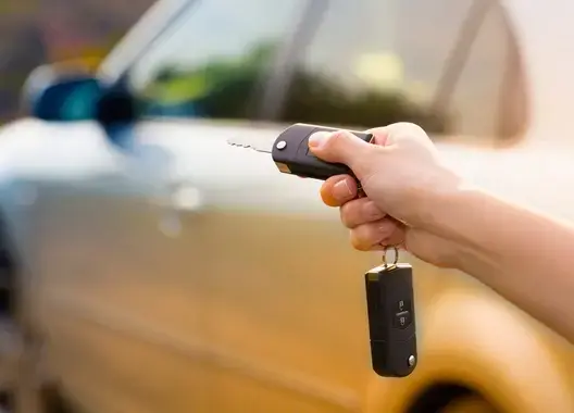 سرقات متكررة تعمق أزمة وكالات كراء السيارات ومطالب بتدخل الجنرال حرمو